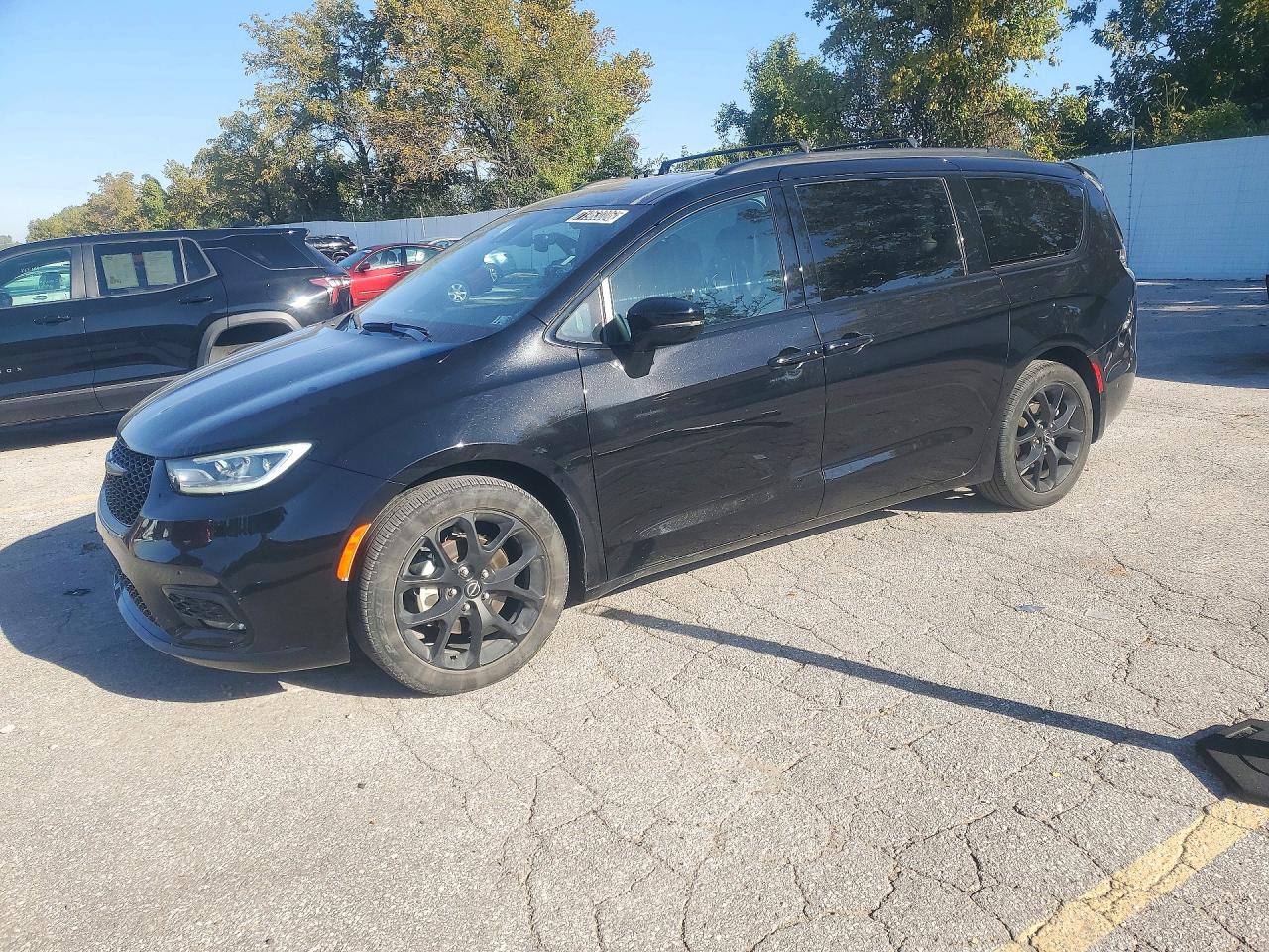 2025 CHRYSLER PACIFICA 2C4RC1GG0SR548564